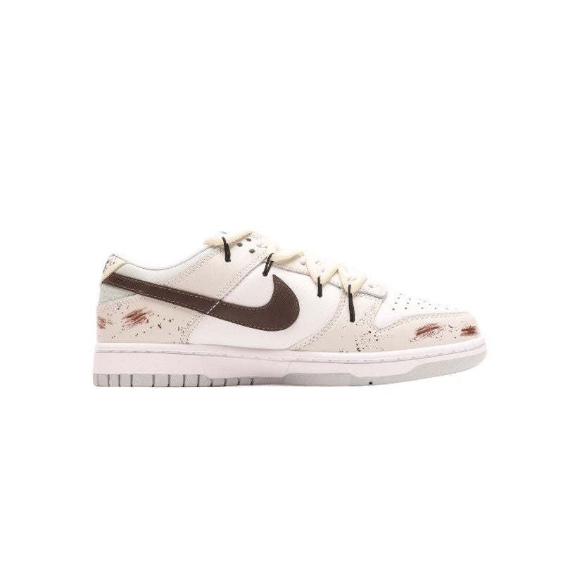 DK beige spots dye the streets